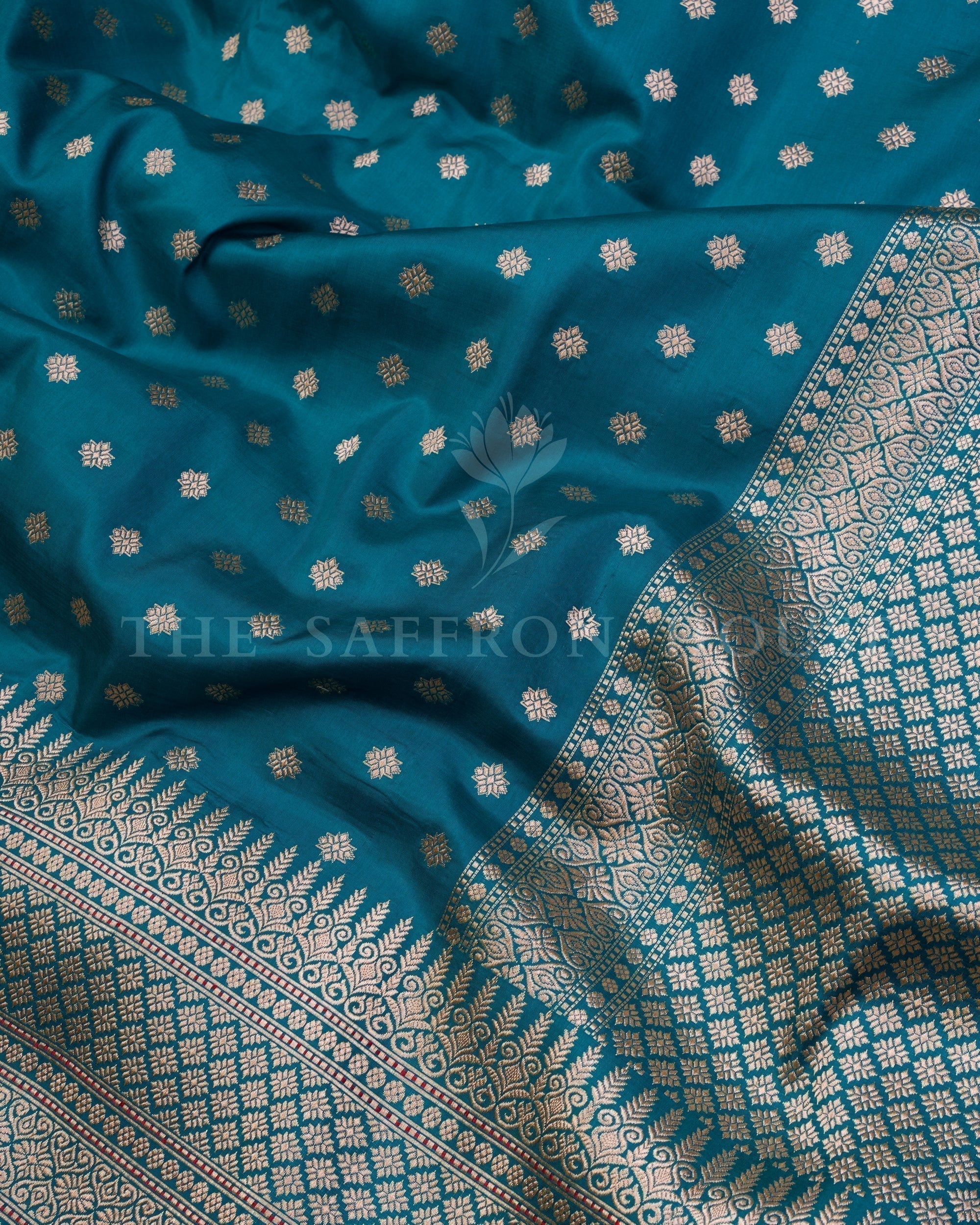 The Art of Kadwa Weaving: A Deep Dive into Banarasi Craftsmanship