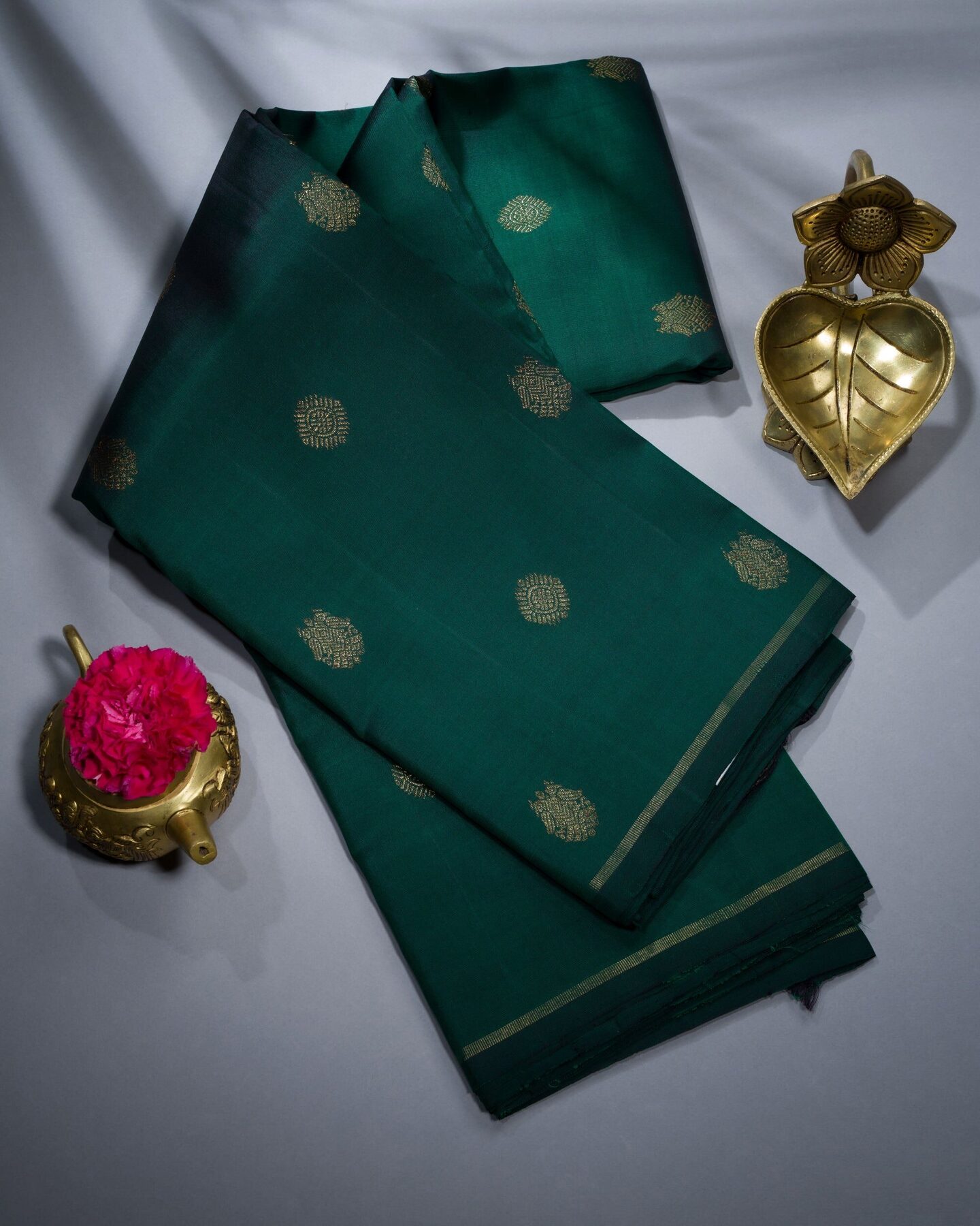 Bottle Green Kanjivaram Silk Saree – The Saffron House