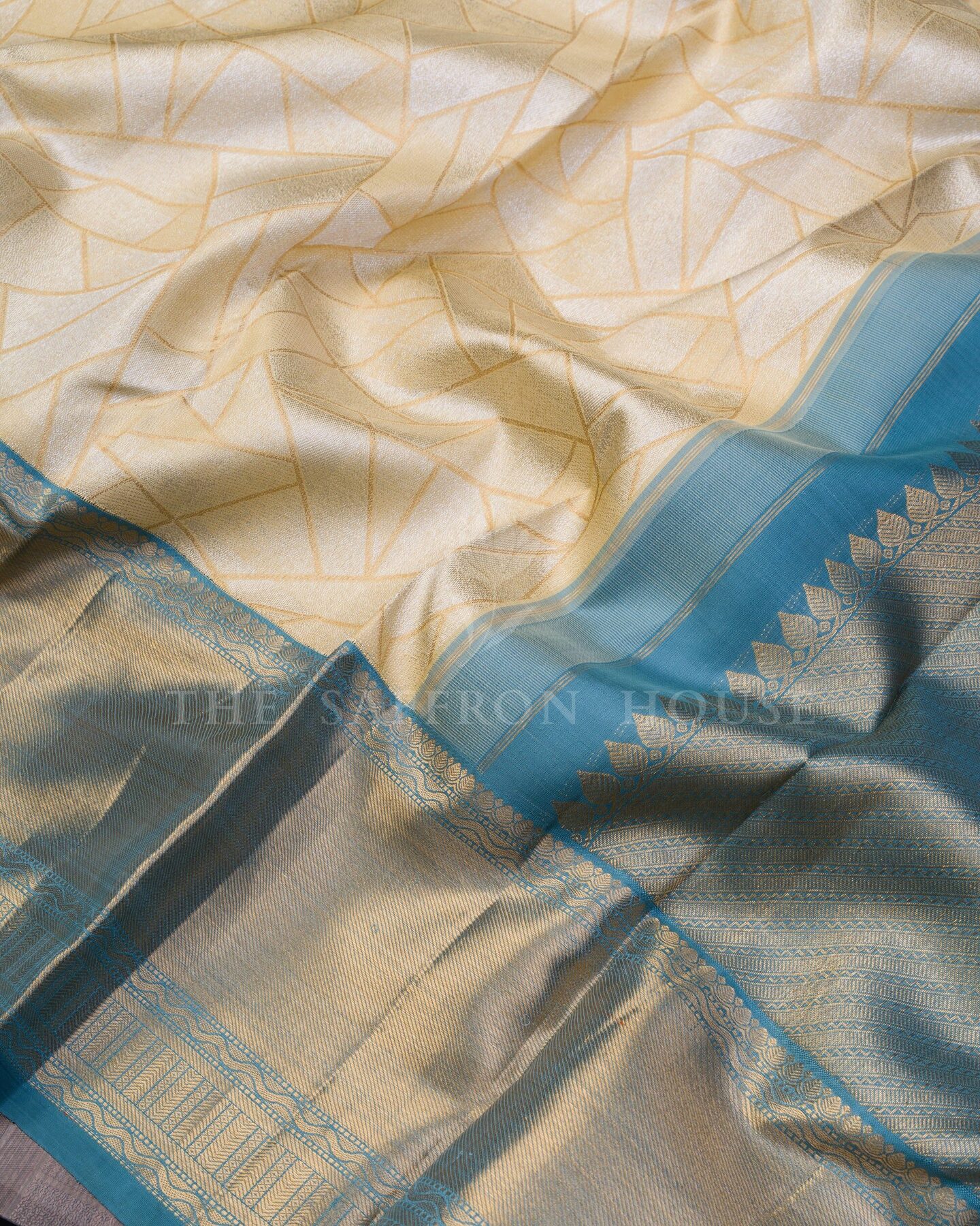 Ivory Cream And Sand Beige Korvai Kanjivaram Silk Saree – The Saffron House