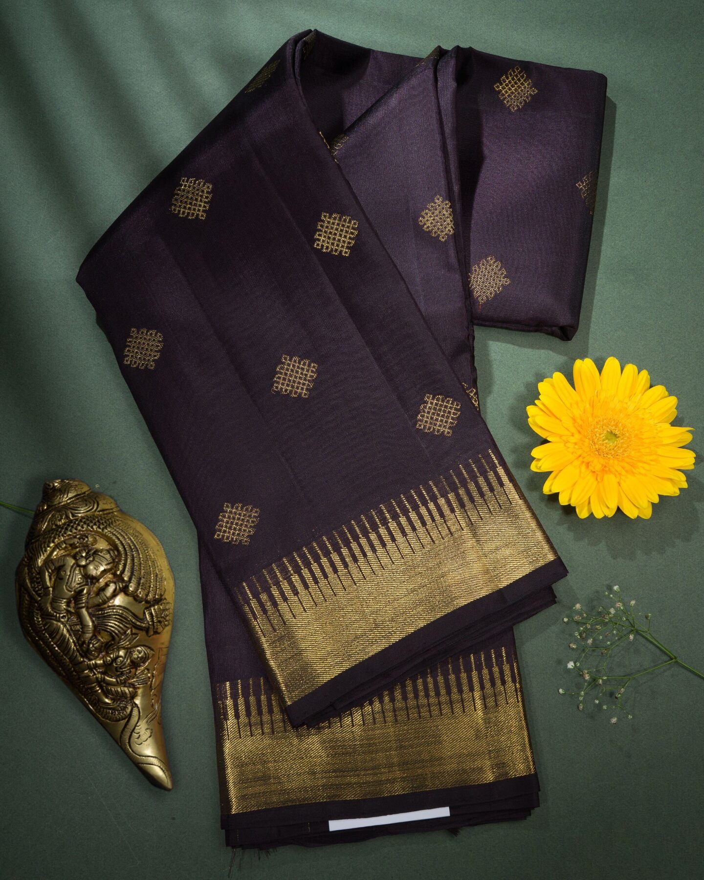Dark Cocoa Kora Kanjivaram Silk Saree