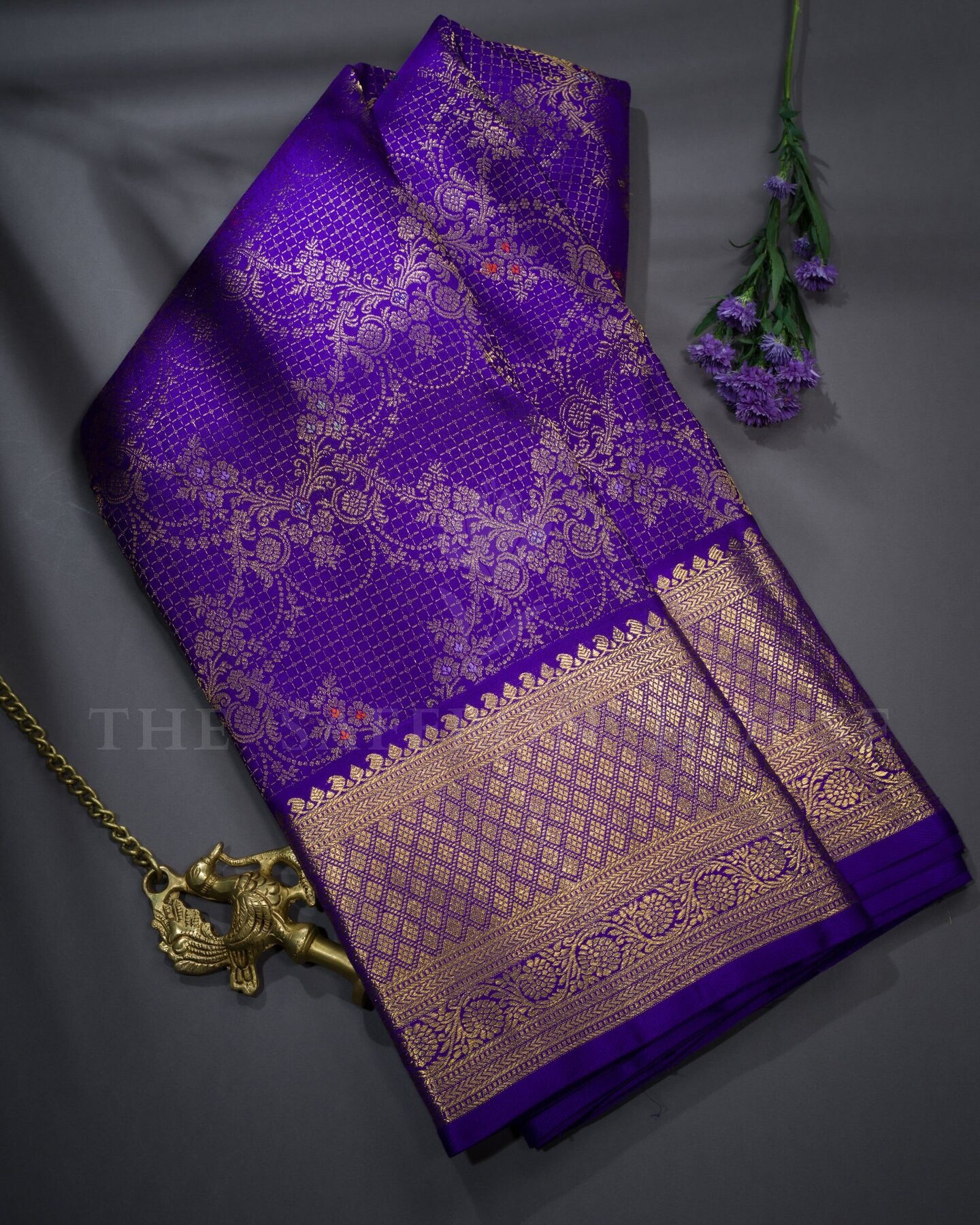 Violet Kattam Kanjivaram Silk Saree – The Saffron House