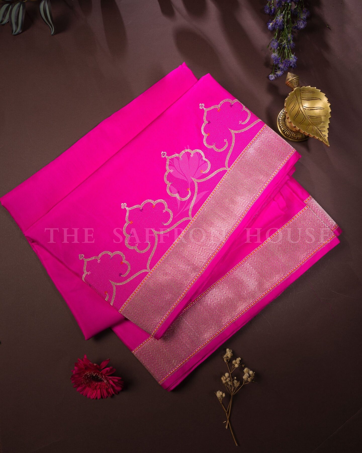 Fuchsia Mashru Banarasi Saree – The Saffron House
