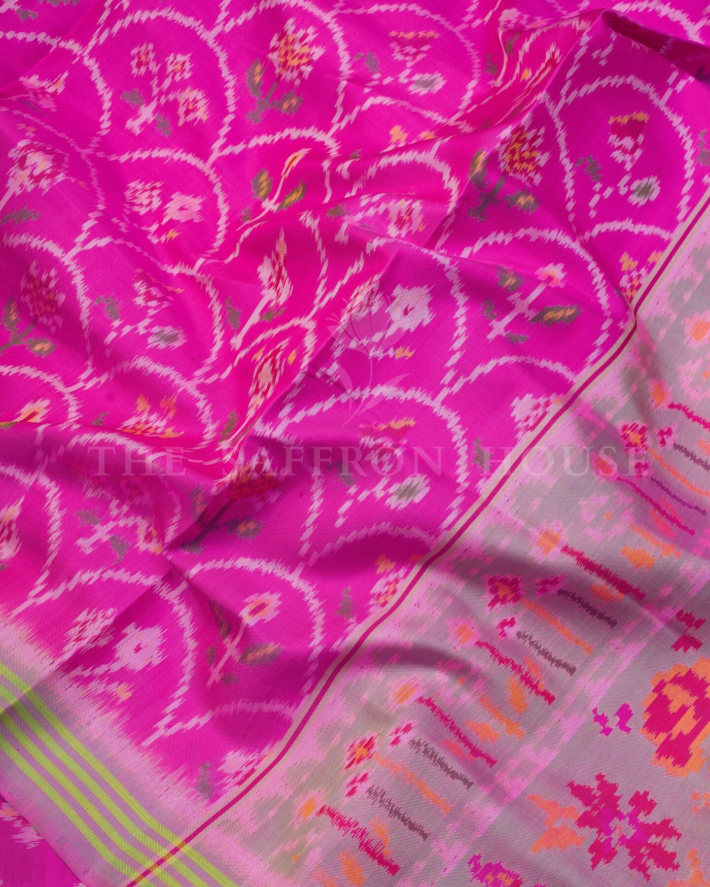 Fuchsia Handwoven Patola Saree – The Saffron House