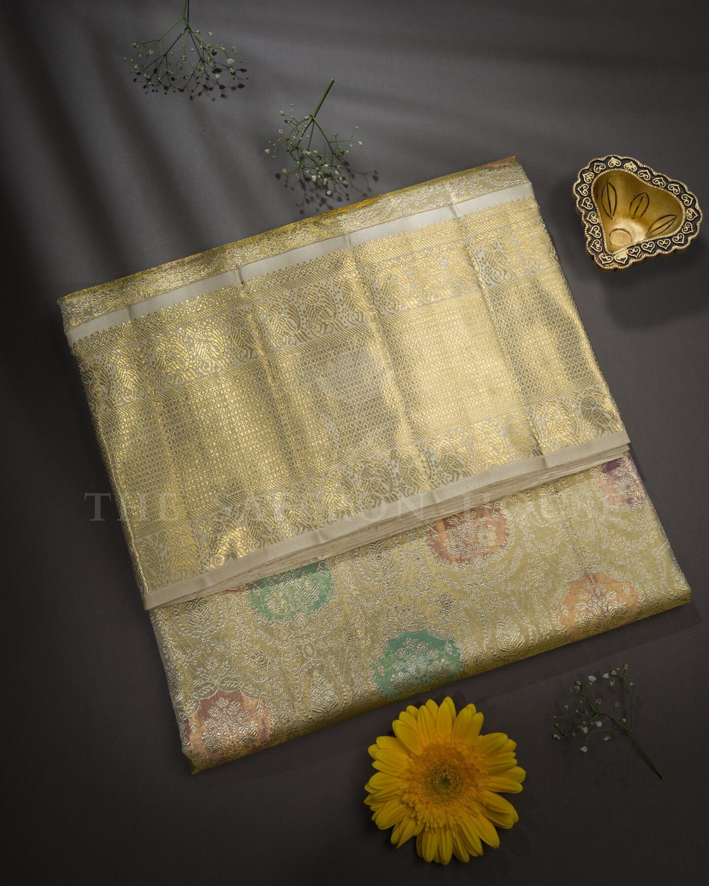 Antique Gold Bridal Tissue Kanjivaram Silk Saree – The Saffron House