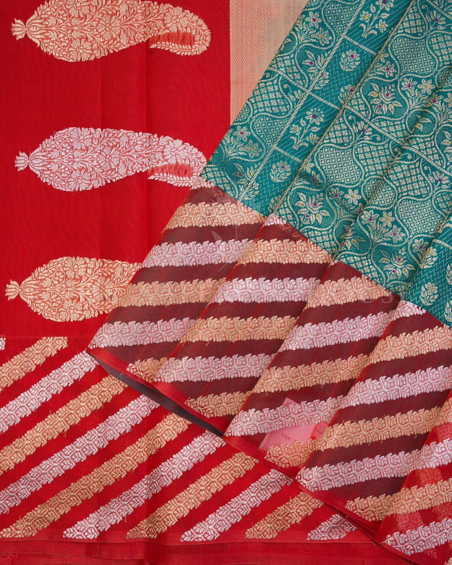 Green And Chilli Red Banarasi Silk Saree – The Saffron House