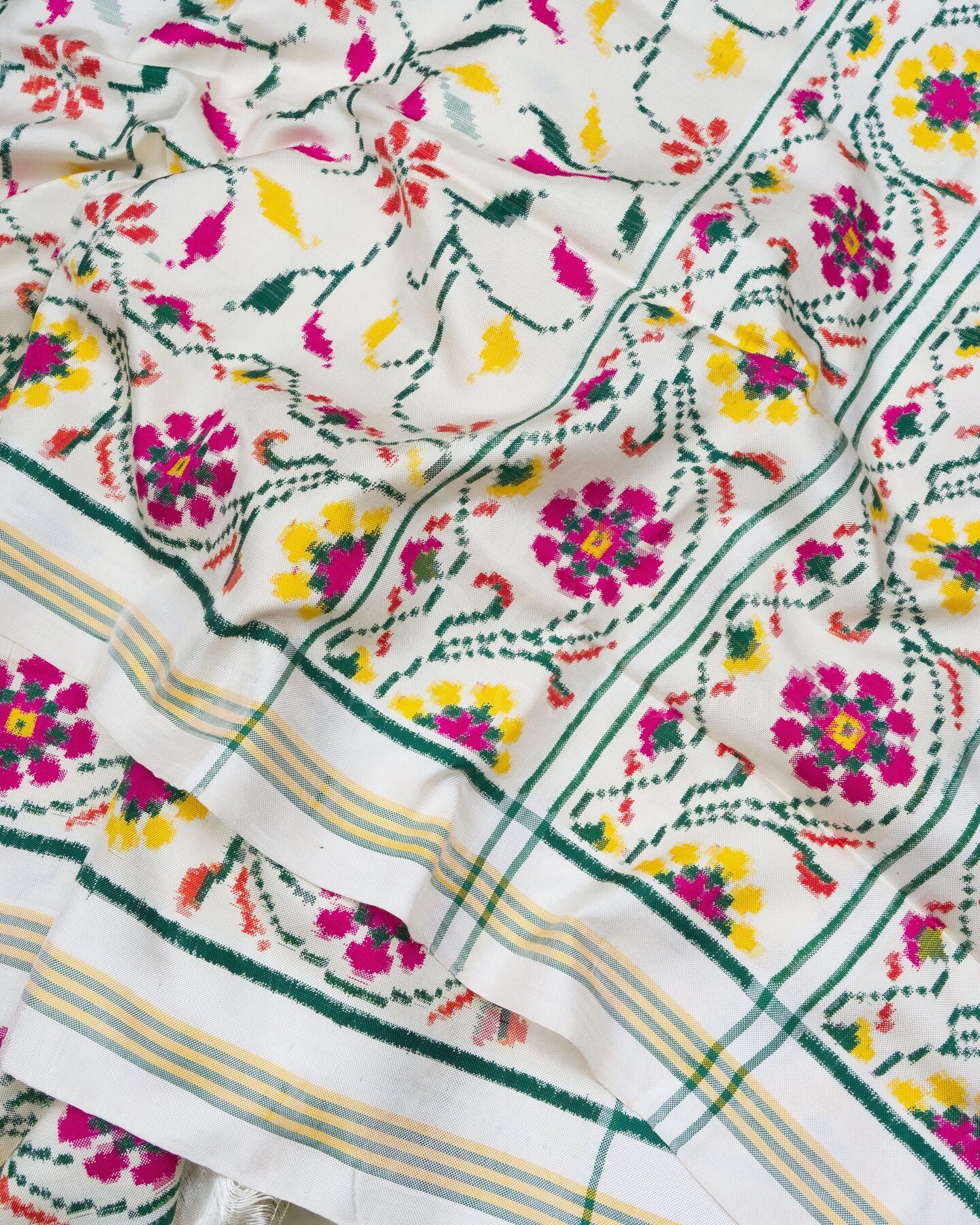 Off White Handwoven Patola Saree – The Saffron House