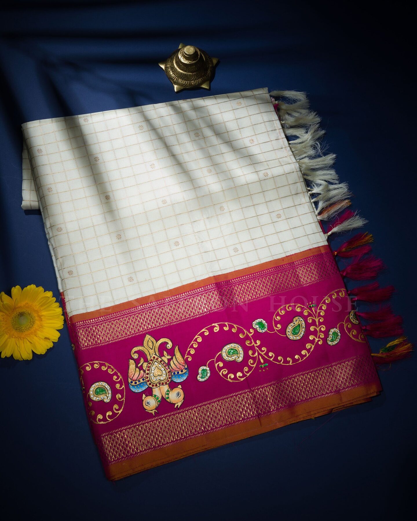 Ivory And Rani Pink Kattam Kanjivaram Silk Saree