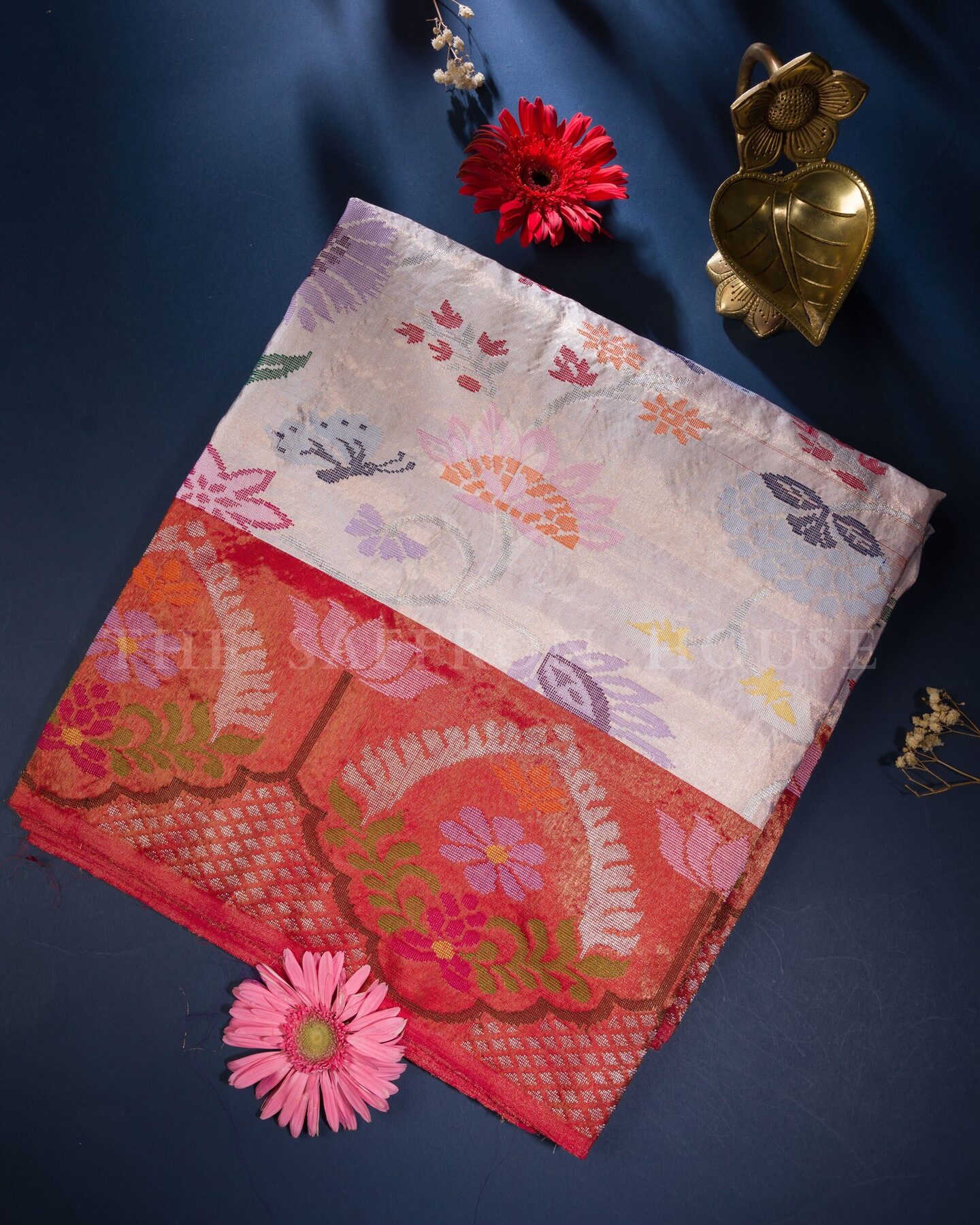 Ivory And Red Pure Zari Kota Silk Saree – The Saffron House