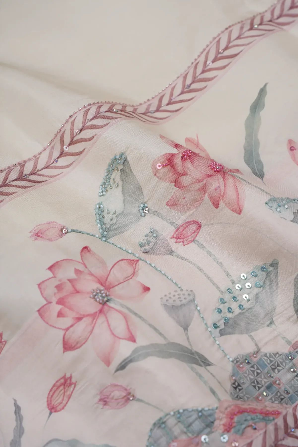 Off White And Ivory Kanjivaram Silk Saree – The Saffron House