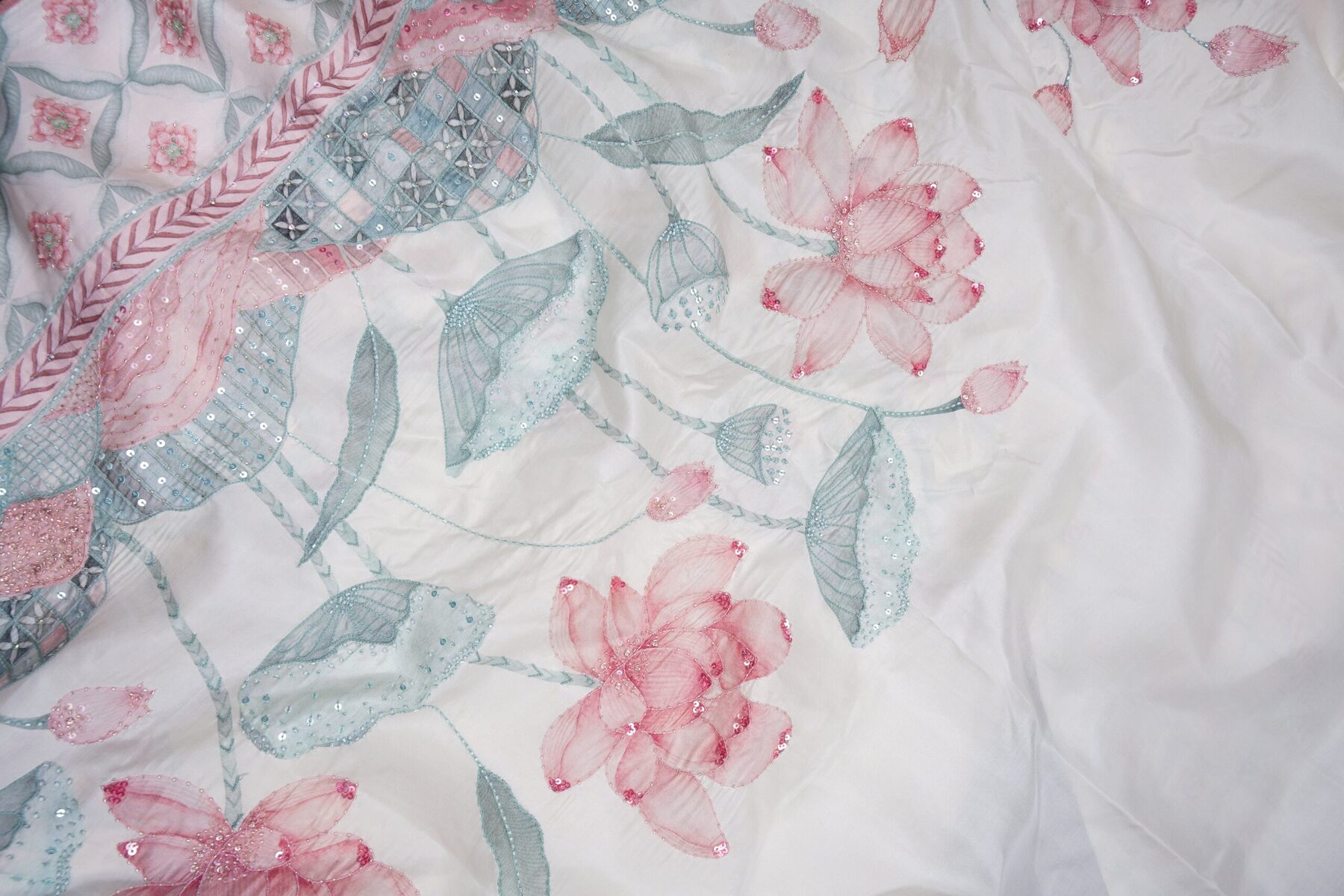 Off White And Ivory Kanjivaram Silk Saree – The Saffron House