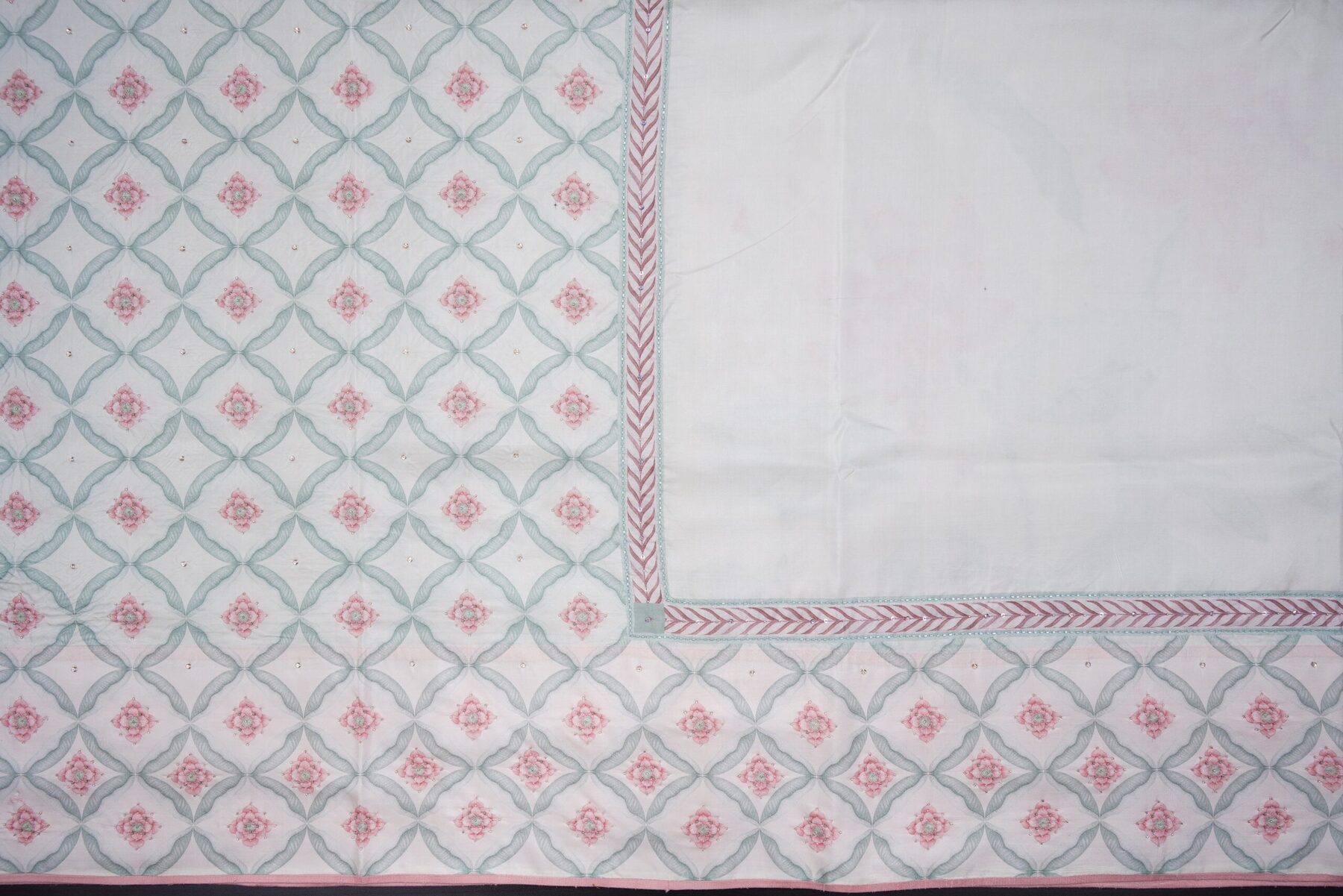Off White And Ivory Kanjivaram Silk Saree – The Saffron House