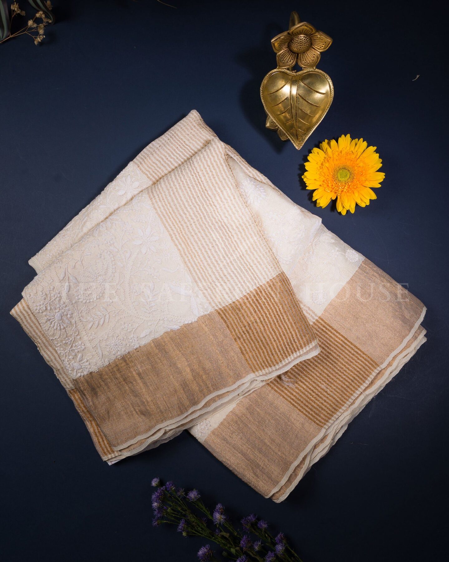 Pure White Chikankari Tussar Silk Saree – The Saffron House