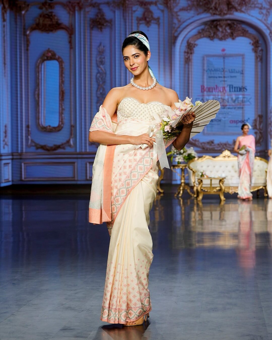 Off White And Ivory Kanjivaram Silk Saree – The Saffron House