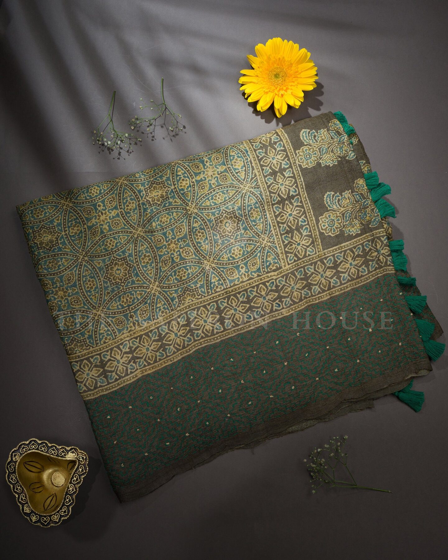 Olive Green Tussar Silk Saree – The Saffron House