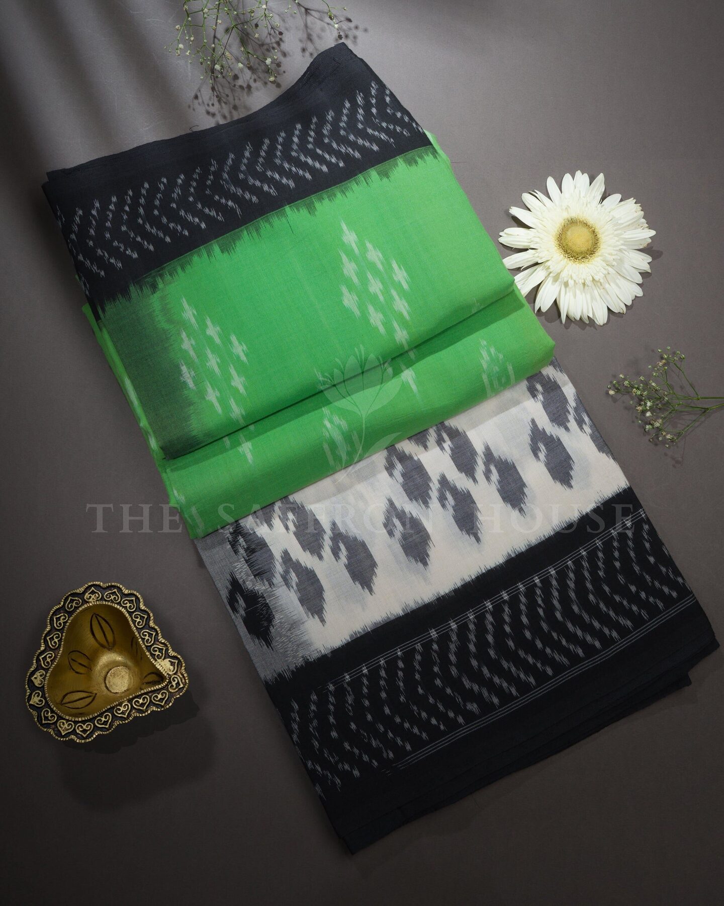 Pure White And Onyx Black Handwoven Patola Saree – The Saffron House