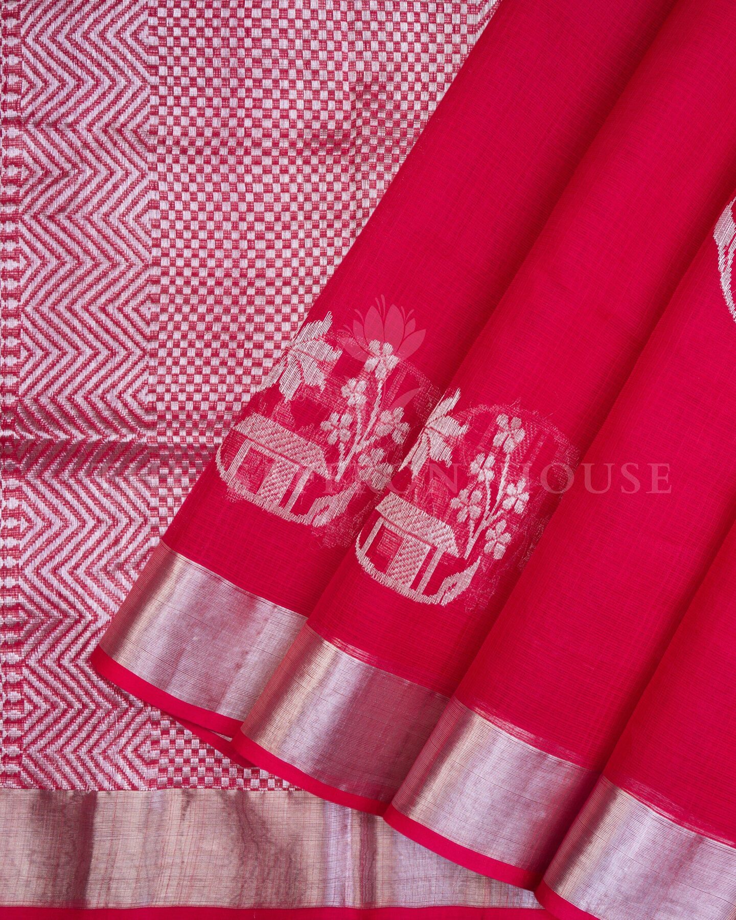 Vermilion Red Eri Silk Saree – The Saffron House