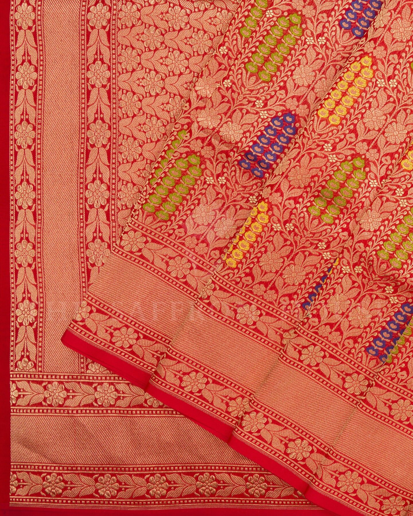 Red Banarasi Silk Saree – The Saffron House