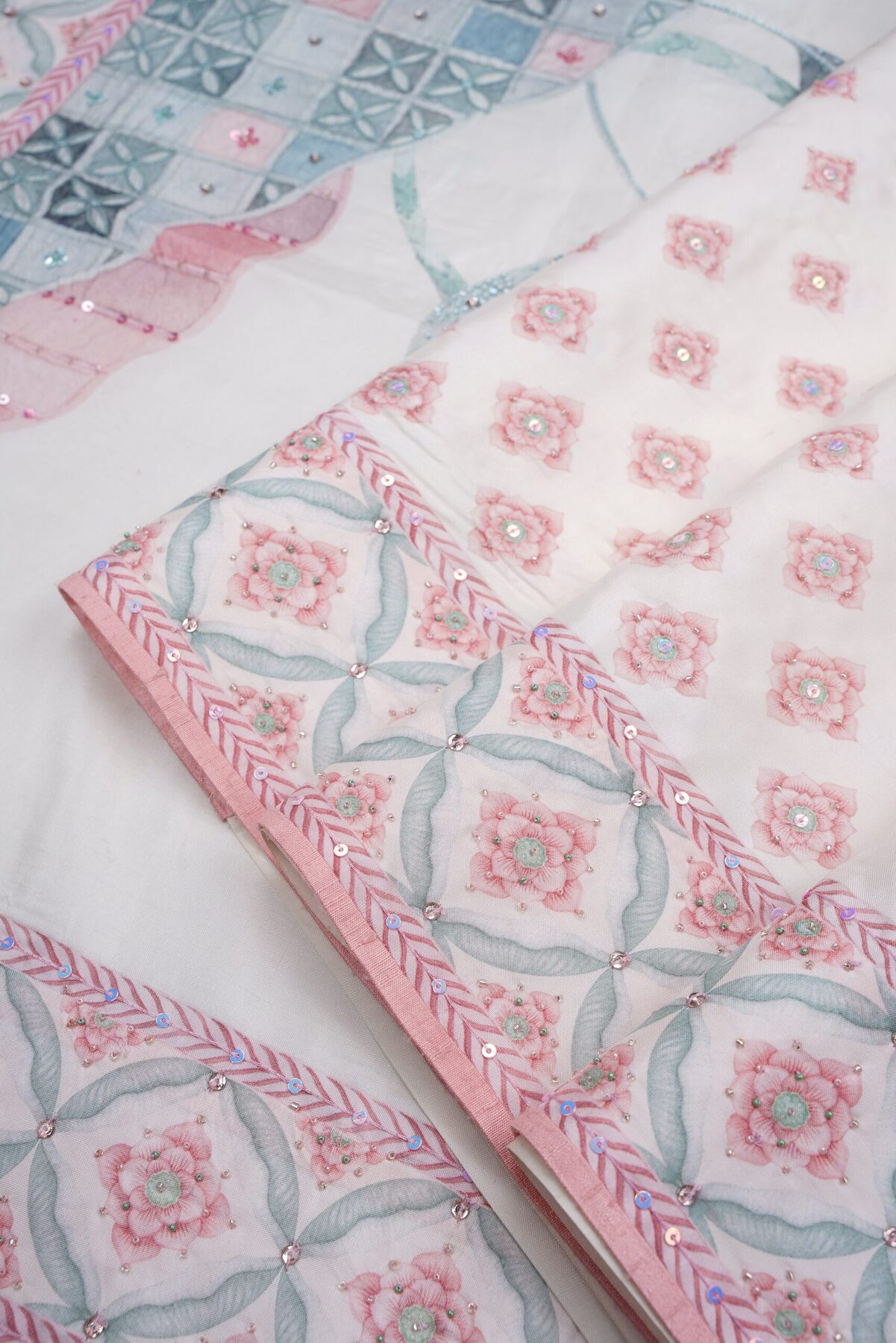 Off White And Ivory Kanjivaram Silk Saree – The Saffron House